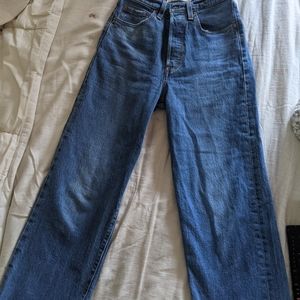 Levi's ribcage jeans